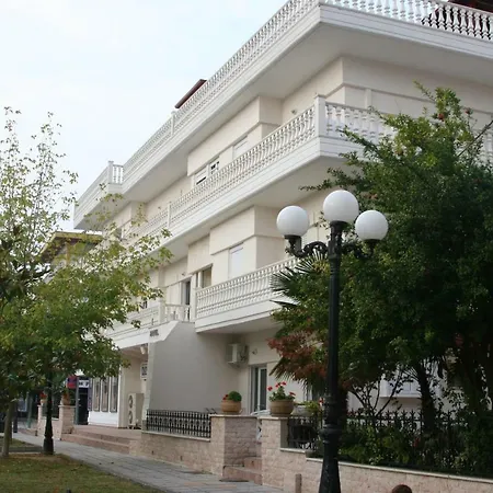 Achillion 3*
