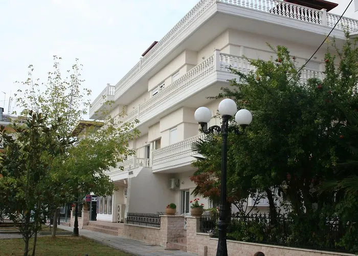 Achillion 3*
