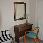 Achillion Apartahotel 3*