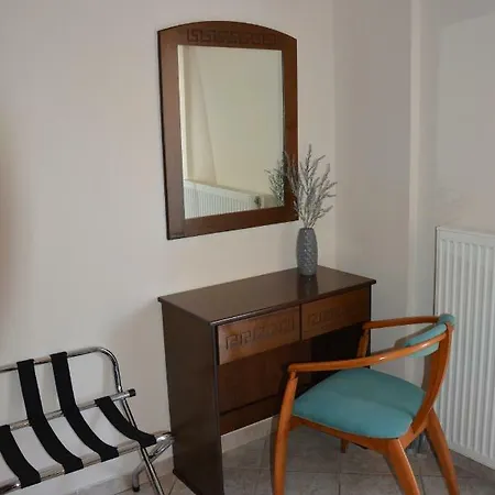 Achillion Aparthotel 3*