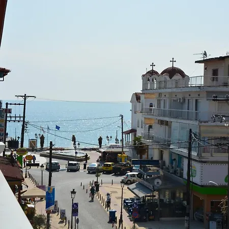 Achillion Apartahotel