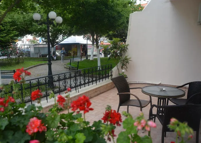 Achillion Aparthotel 3*