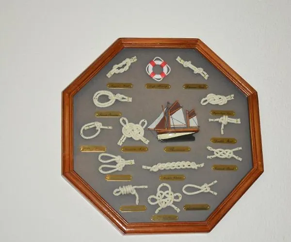 Achillion Aparthotel 3*